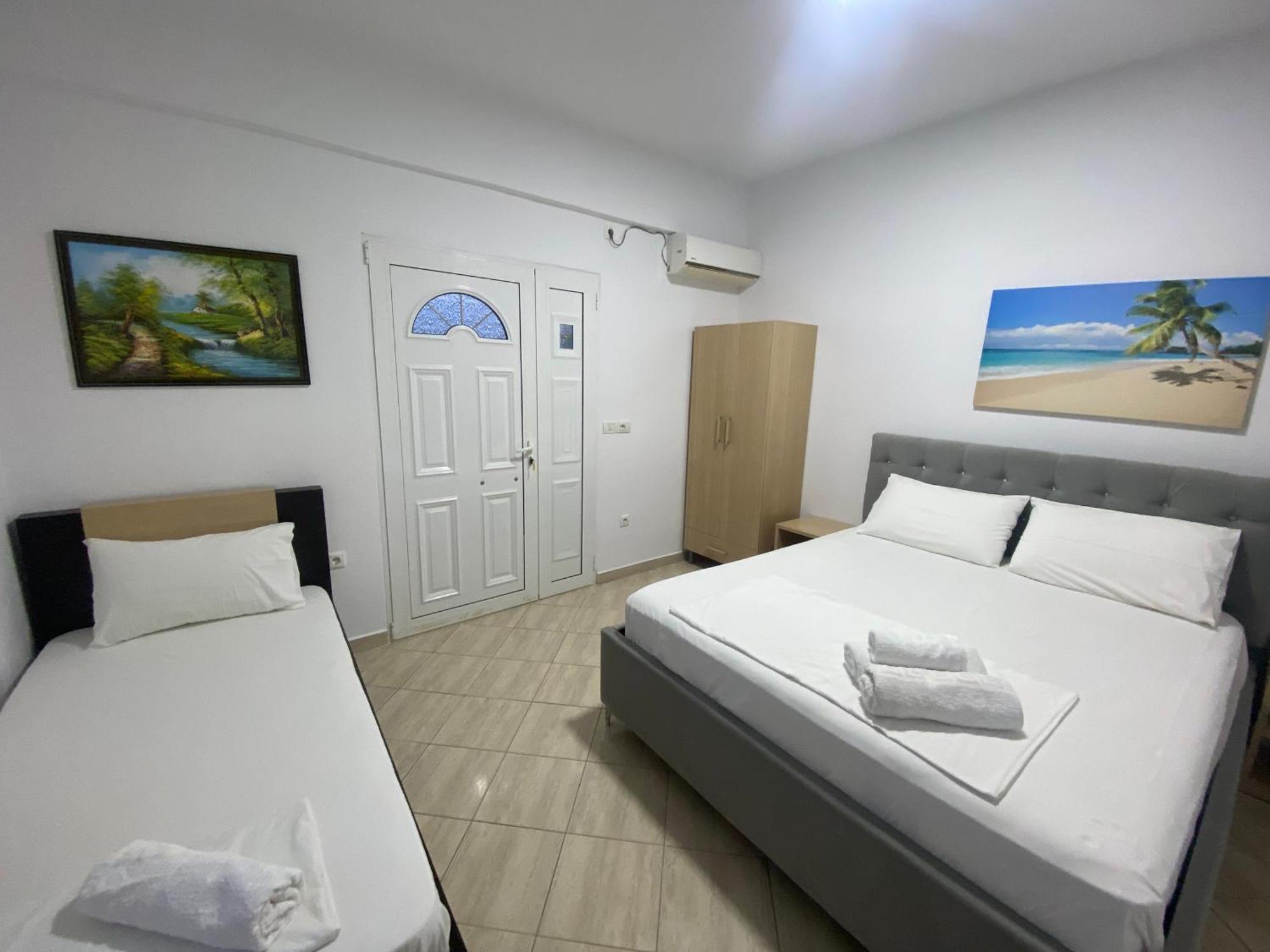 Yard Paradise Rooms Dhermi Ngoại thất bức ảnh